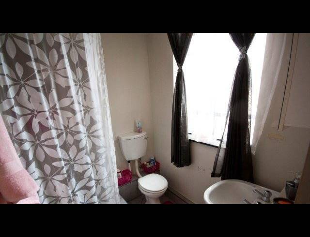 0.5 BEDROOM STUDIO APARTMENT FOR SALE IN DURBAN CENTRAL